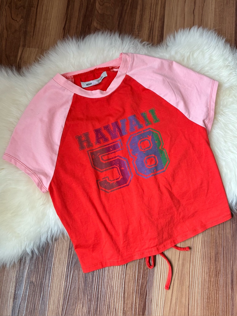 Urban Outfitters Pink Red Open Tie Back Hawaii Short Sleeve Shirt • Size M